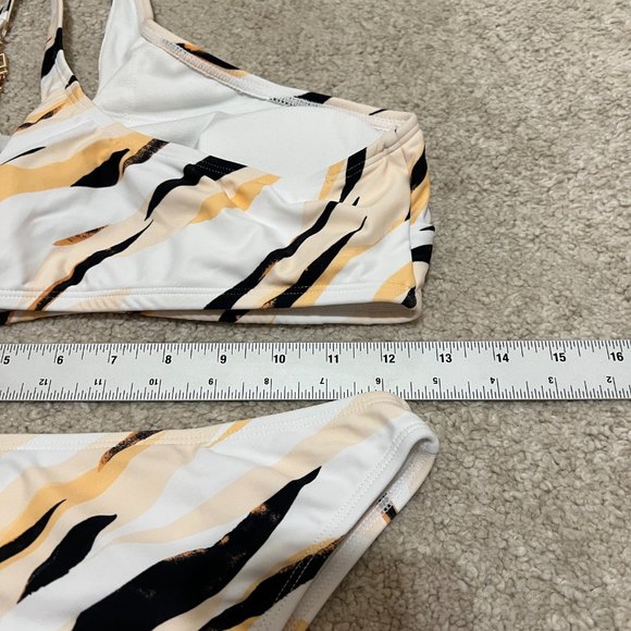 Cupshe x Stassie Two Piece Swimsuit Size Small Marble Print White Black Yellow - Picture 7 of 9